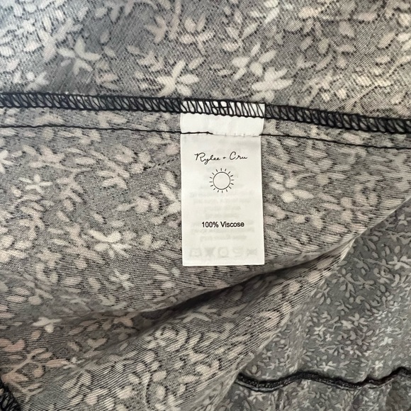 Rylee and Cru Vintage-Black Winter Bloom Oceanside Womens Skirt - Picture 6 of 7